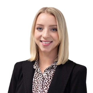 Headshot of Ellie Mannella